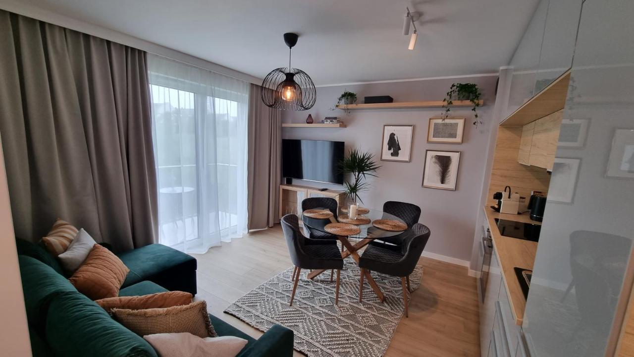 Apartament Mlody Gdansk - Bezplatny Parking, Mocne Wifi, Dobre Polaczenie Z Lotniskiem Buitenkant foto